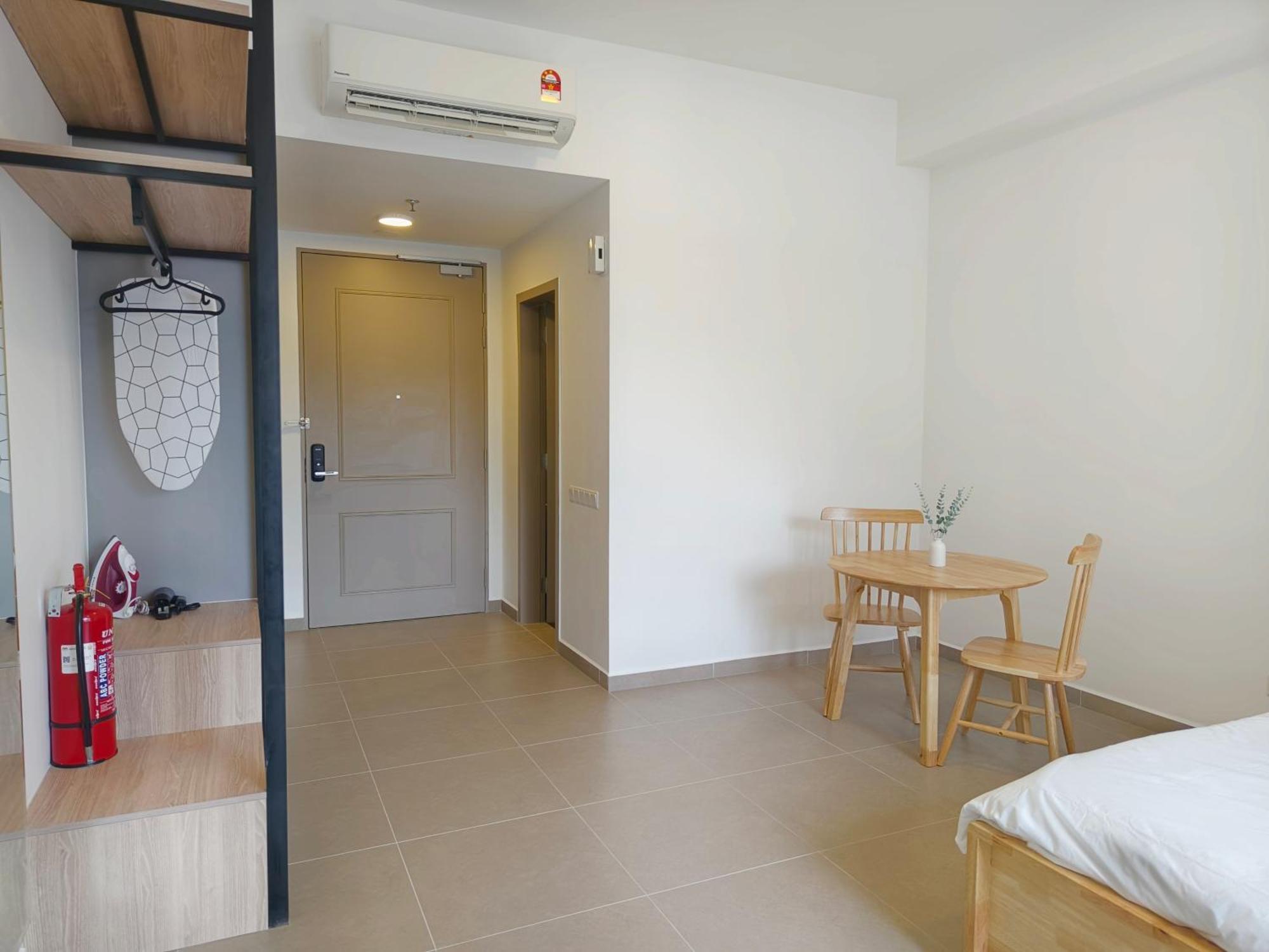 Mossaz Suites Empire City By Starwood Petaling Jaya Exterior photo