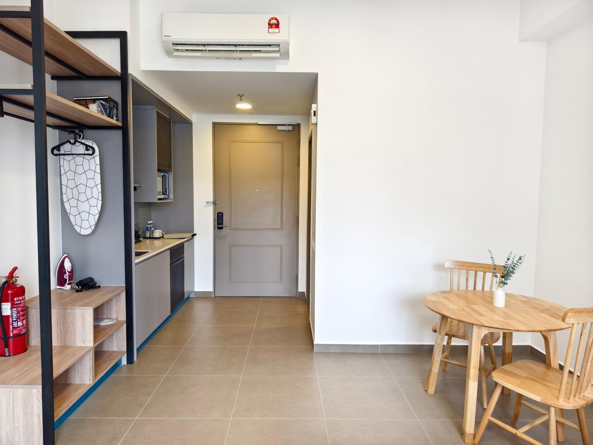 Mossaz Suites Empire City By Starwood Petaling Jaya Exterior photo